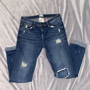 Sneak Peek Boyfriend Jeans